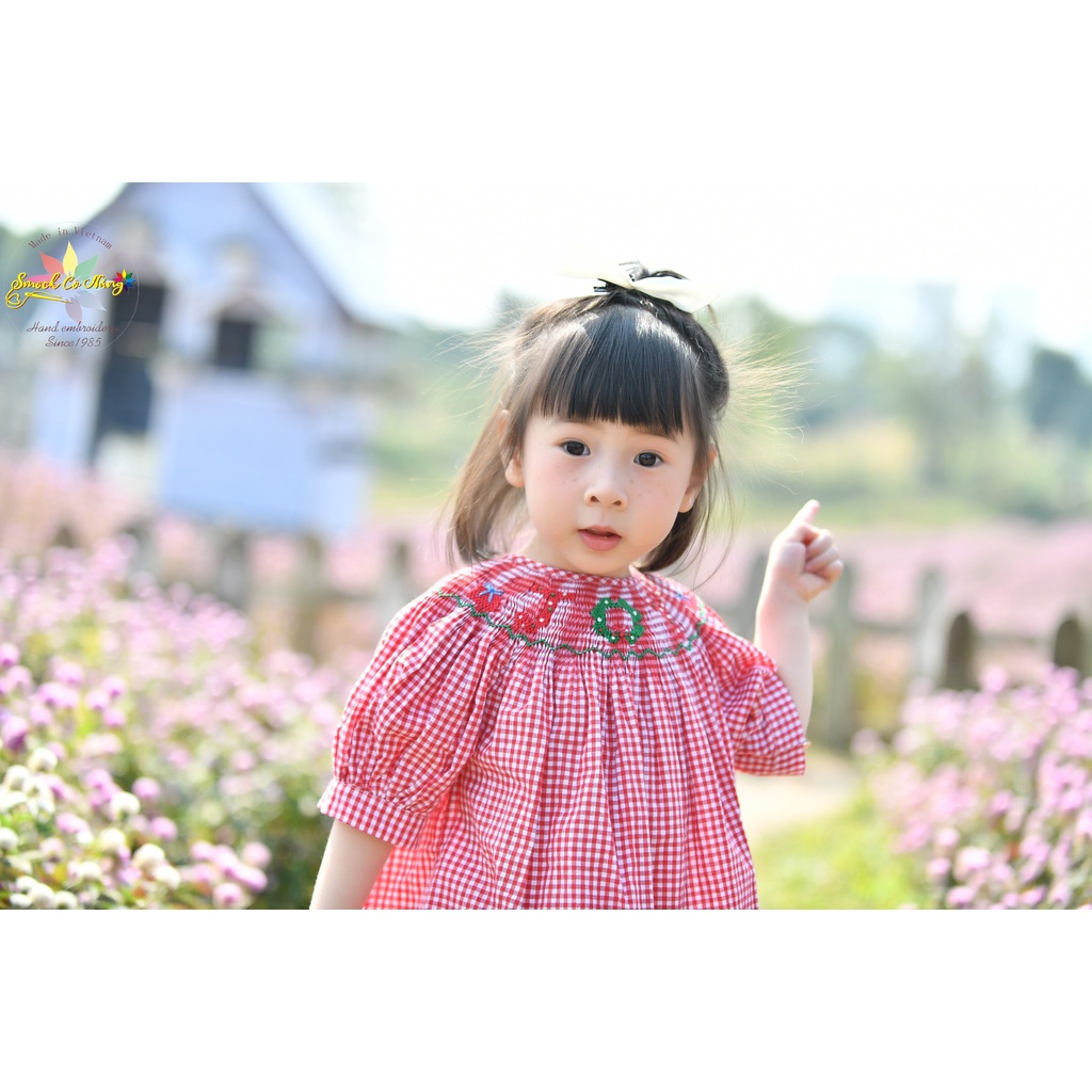 Váy Đầm Bé Gái SMOCK CÔ NẮNG Màu Đỏ Kẻ Caro Thêu Noel