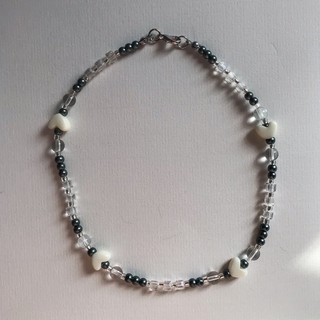𝐓𝐇𝐄𝐎 - dây chuyền choker pha lê hạt trai xám