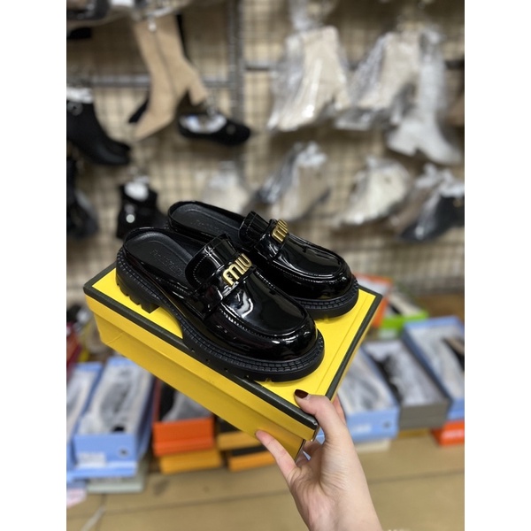 Sục nữ da bóng miu miu (hàng QC fullbox)