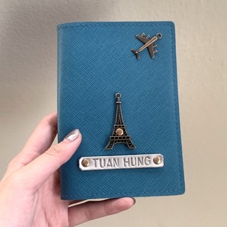 Vỏ hộ chiếu xanh (free khắc tên chủ nhân, 1 charm gắn)