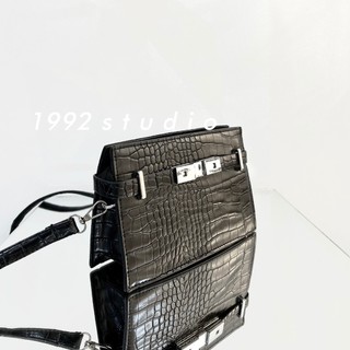 Túi xách nữ màu đen size nhỏ cá tính/ GLENDA BAG