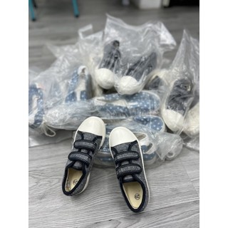 Giày trẻ em Hummel xuất dư