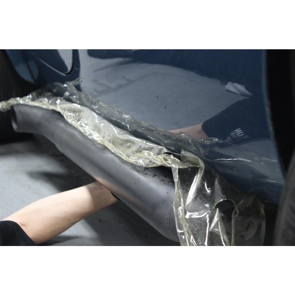 DUNG DỊCH TẨY NHỰA ĐƯỜNG CHO XE Ô TÔ GYEON Q2M TAR 4000ML ducthanhauto