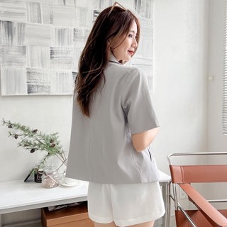 JANET Blazer - Áo blazer đính khuy gỗ