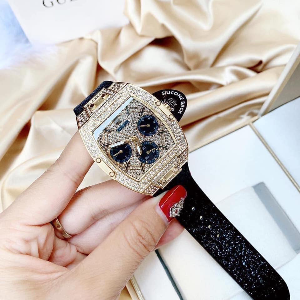 Đồng Hồ Nữ Guess Genuine Silicone GW0105L2