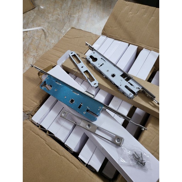 Thân Khóa Lõi Khóa Đa Điểm Cửa Nhôm Xingfa 2885 3585 Cửa Gỗ Đơn Điểm 6068 7068