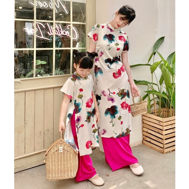 Bộ Áo Dài Cách Tân Hoa Sen Ngắn Tay Quần Lụa Hồng Đôi Mẹ Và Bé Diện Tết Cực Xinh AD1008 Dubai