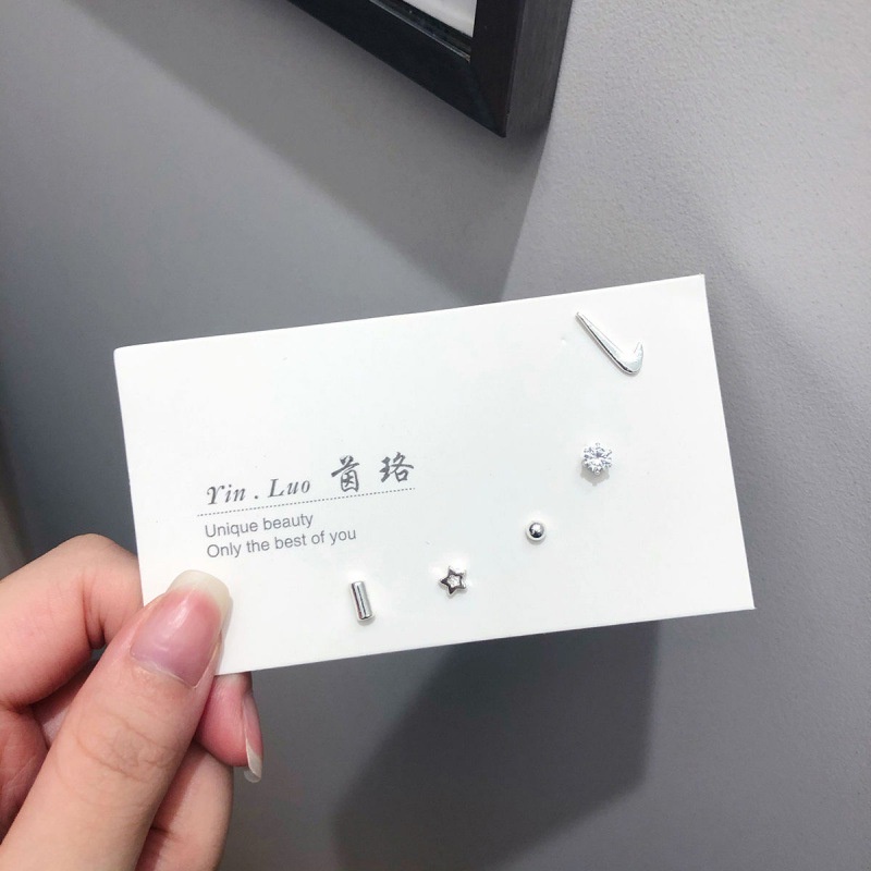 Irislove Set 5 Khuyên Tai Bạc S925 Trái Tim Ngôi Sao Mặt Trăng Cá Tính Chống Dị Ứng Dễ Phối Đồ Dành Cho Nữ