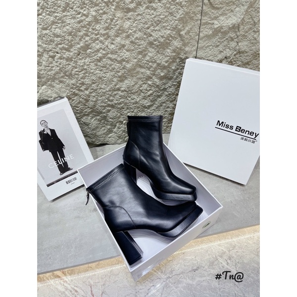 Bốt boot lửng đế đúp da lì mũi vuông gót trụ khoá sau fullbox hàng quảng châu cao cấp