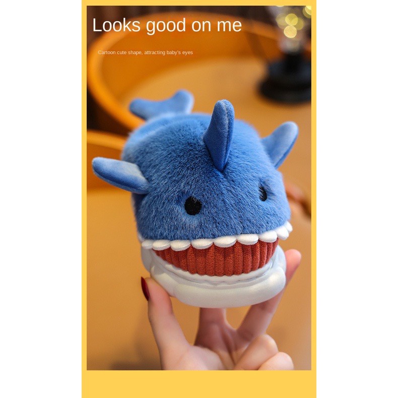 Dép sục bông hình cá mập cho bé yêu