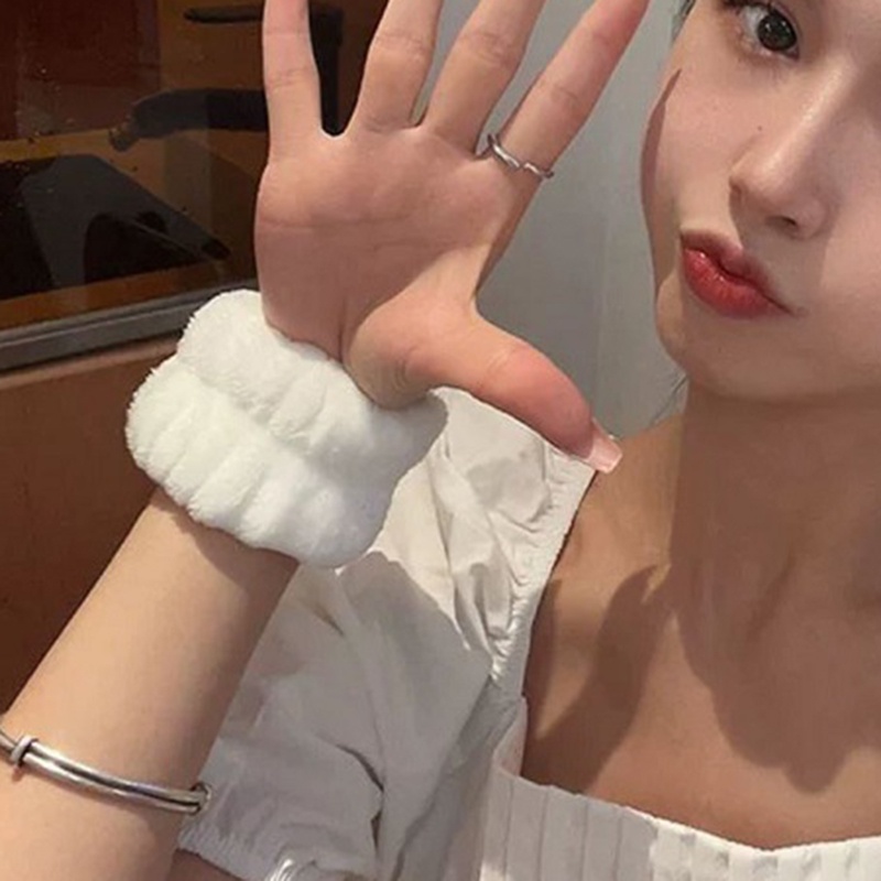 Băng Đeo Cổ Tay Sợi Nhỏ Thấm Hút Mồ Hôi Tiện Dụng Cho Spa JP5