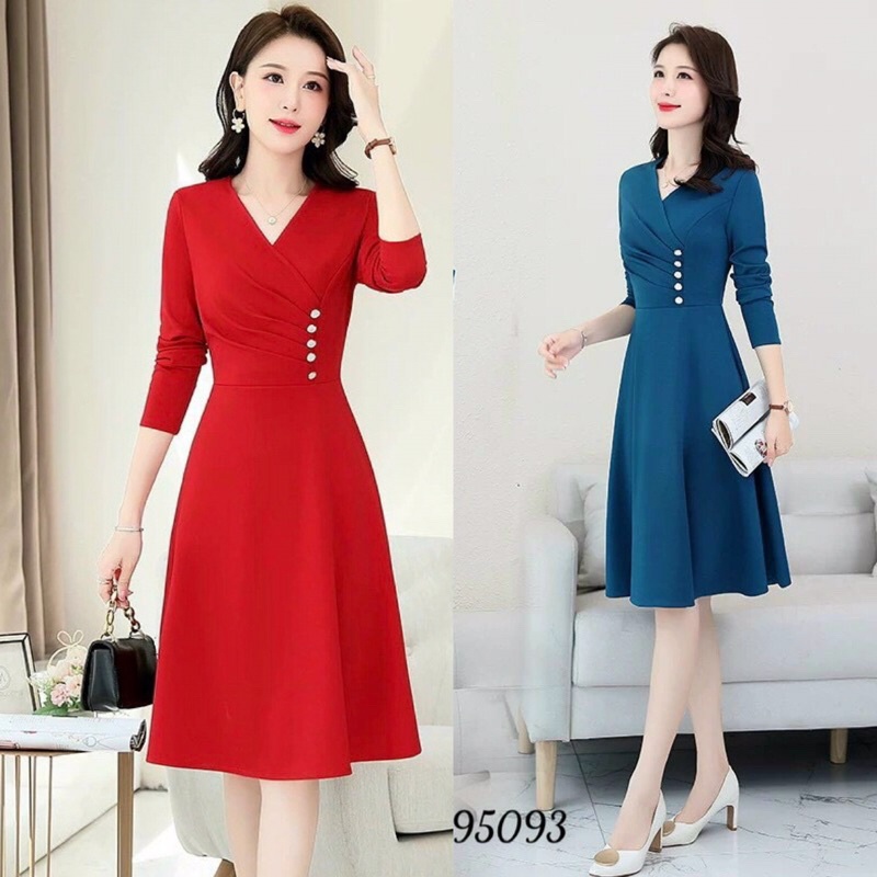Đầm xoè cổ V đắp xếp li đính nút tay dài _ Đầm thiết kế nhiều form size M.L.XL.2XL