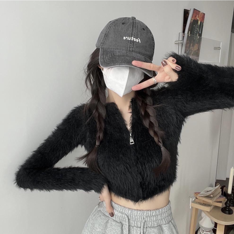 Áo len croptop lông thỏ