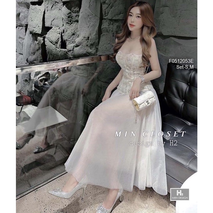 Set áo ống ren hoa viền bèo kèm Váy lưới dài có lót TT0512