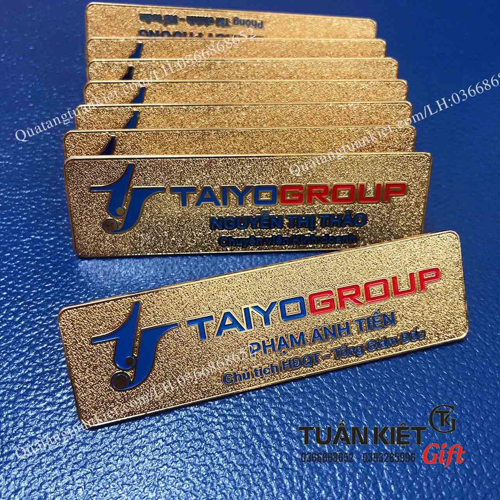 Bảng Tên Nhân Viên Mạ Vàng Đồng Ăn Mòn Sang Trọng,Cao Cấp