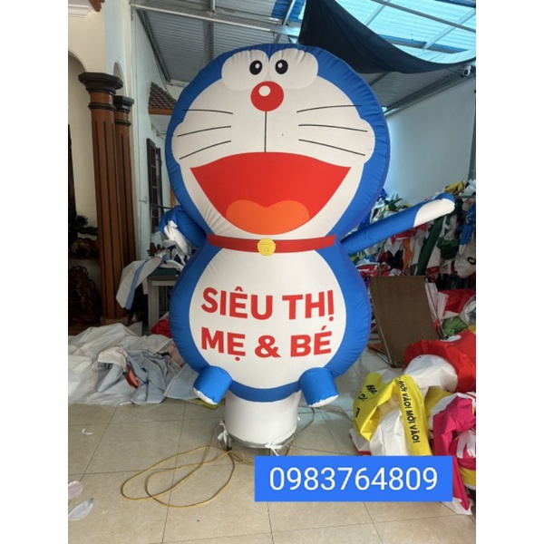 rối hơi vẫy tay quảng cáo. hàng đặt trứơc