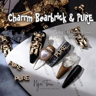 Charm gấu bearbrick vàng đồng & chữ pure | cổ điển trang trí móng tay