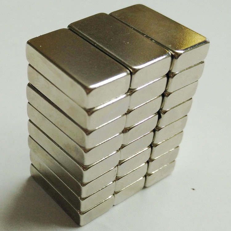 Nam Châm hình chữ nhật nhiều kích thước. Nam châm trắng nhỏ