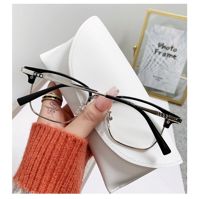 Mắt Kính Nửa Gọng Kim Loại Chống Bức Xạ Phong Cách Cổ Điển Mới