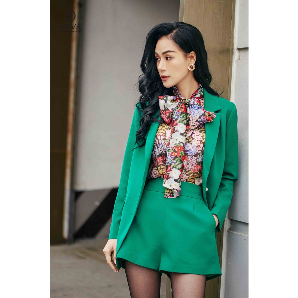 Áo khoác blazer nữ màu xanh lá NEVA 22F3W620664T014