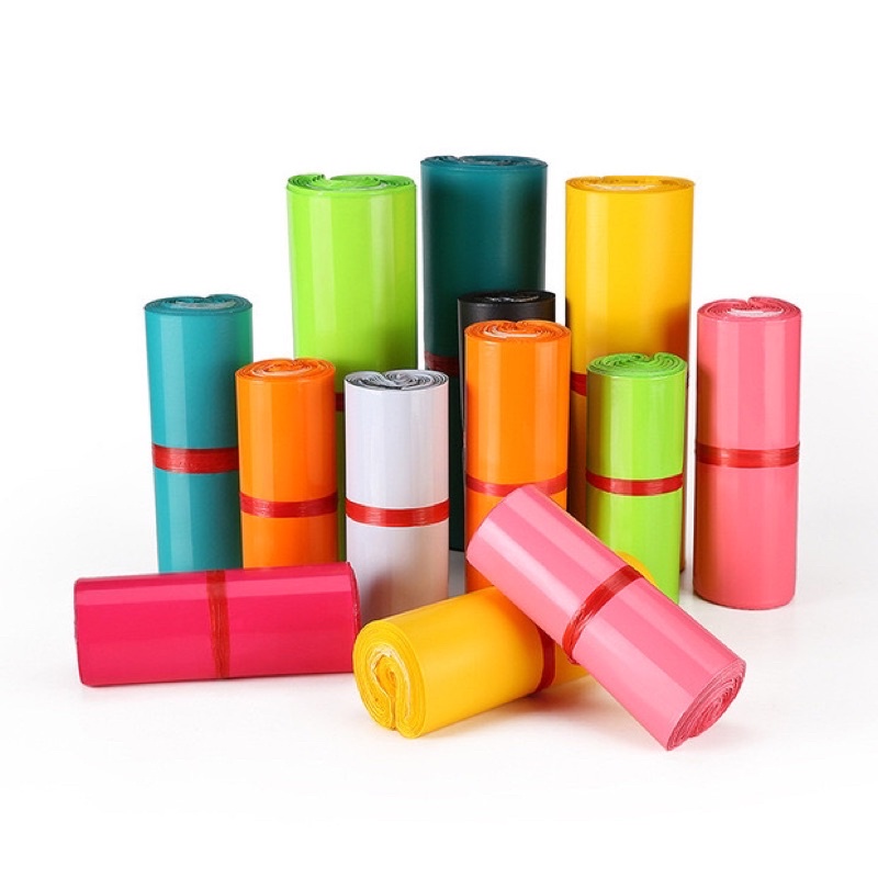 Cuộn 100 túi gói hàng niêm phong, có keo bóc dán tiện lợi size 28x42cm