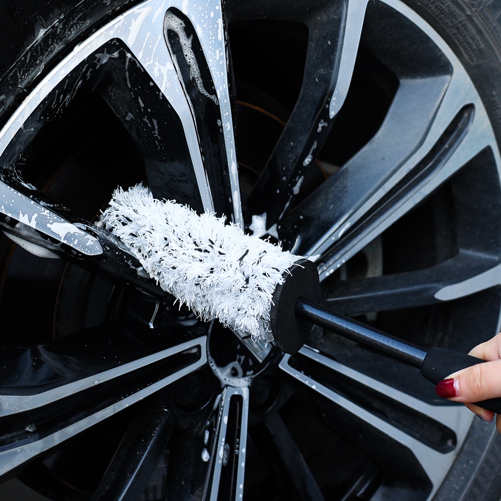 Cọ Vệ Sinh Xe Hơi Tay Cầm Dài Chống Trượt Tiện Dụng