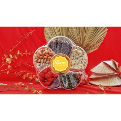 Hộp mứt Tết 6 loại Hạt và Trái cây sấy khác nhau , hộp quà mứt Tết hoa mai sang trọng, tặng bạn bè, gia đình, nhân viên