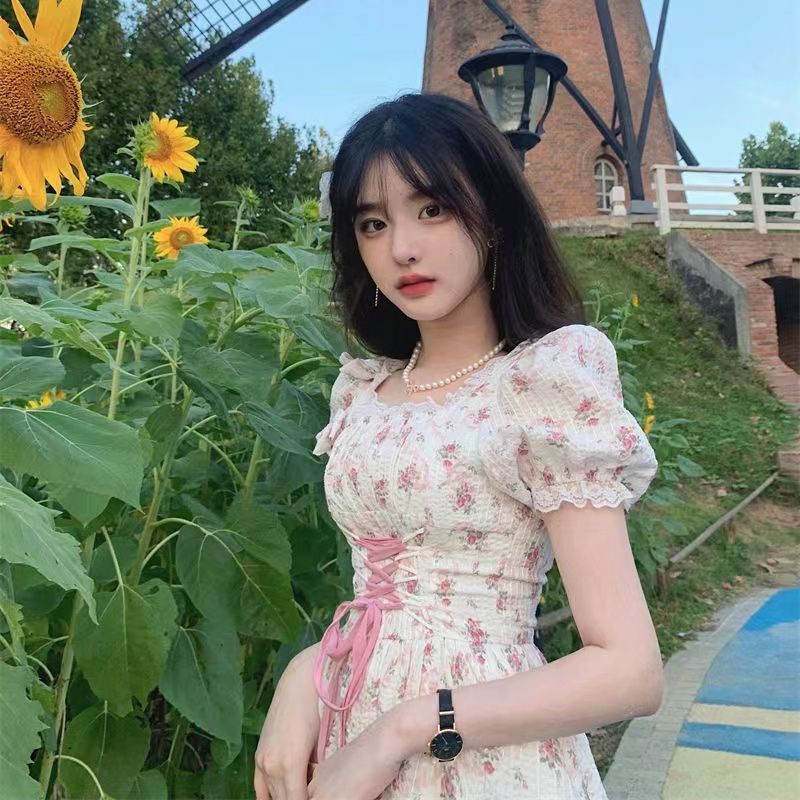 Đầm Công Chúa Tay Phồng Họa Tiết Hoa Ngọt Ngào Nữ Tính