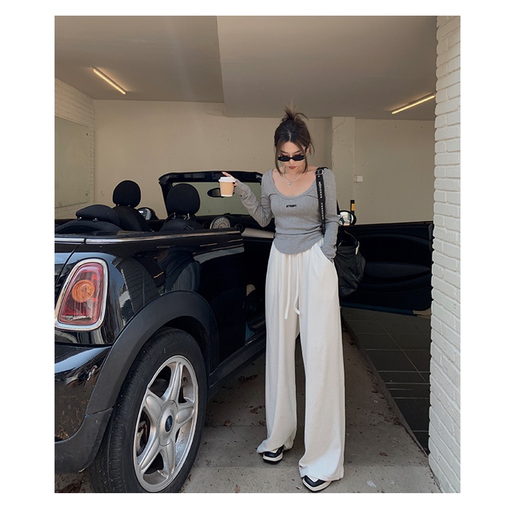 Áo Thun Nữ Dài Tay Cổ Chữ U Thêu Chữ Phong Cách Hàn Quốc