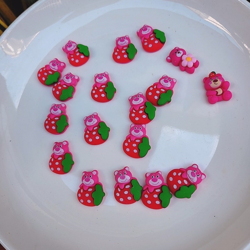 Charm gấu hồng Pink Bear  cho các bạn trang trí vỏ ốp điện thoại, dán Jibbitz, kẹp tóc, DIY