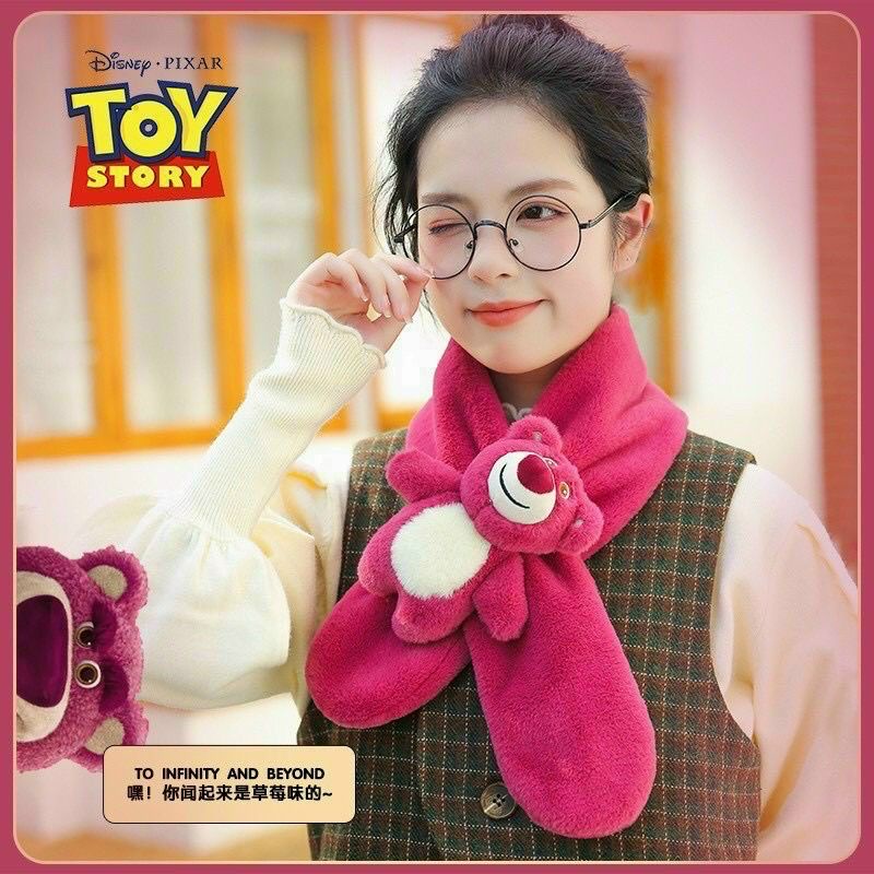 Mũ tai bèo vải lông cừu + Khăn bịt tai + Bao tay gấu dâu chống lạnh họa tiết gấu dâu