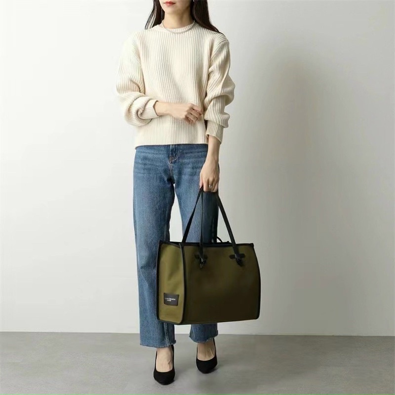 Túi TOTE GIANNI CHIARNI xuất Nhật