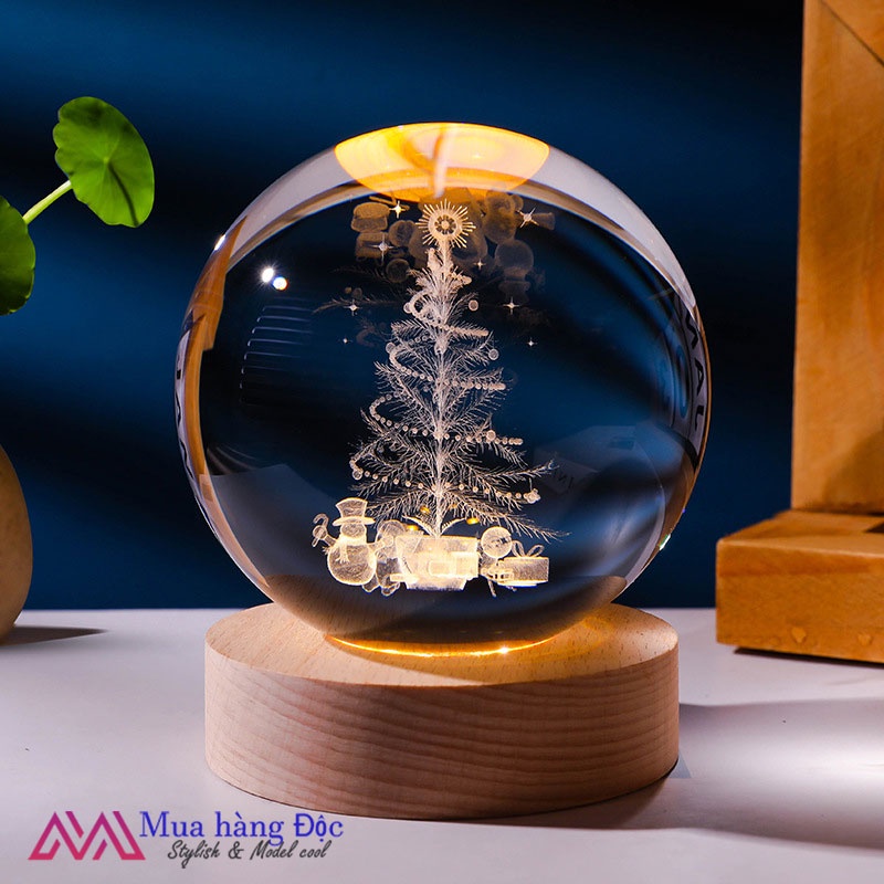 Quà giáng sinh quả cầu pha lê cây thông khắc 3D đế đèn led (Tặng hộp quà + thiệp Noel)