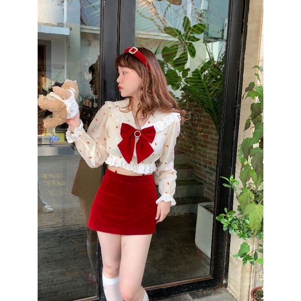 Set đồ tông đỏ trắng - Áo croptop bo eo tay bồng chấm bi phối nơ - Chân váy bút chì nhung đỏ