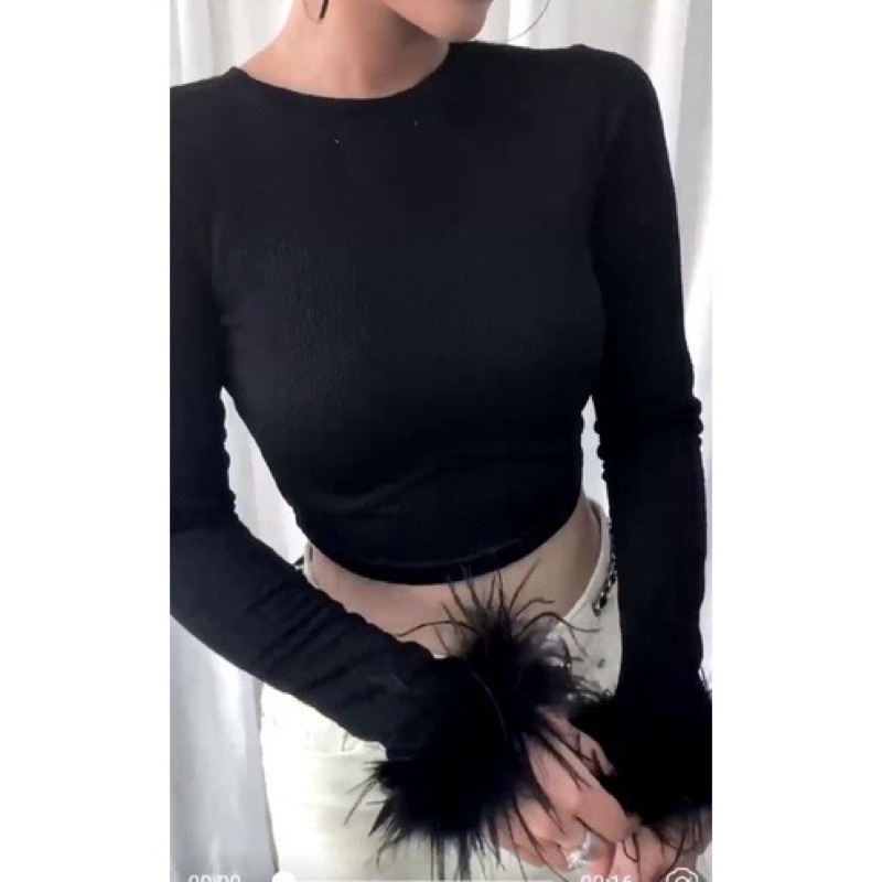 áo lông vũ tay dài dáng croptop