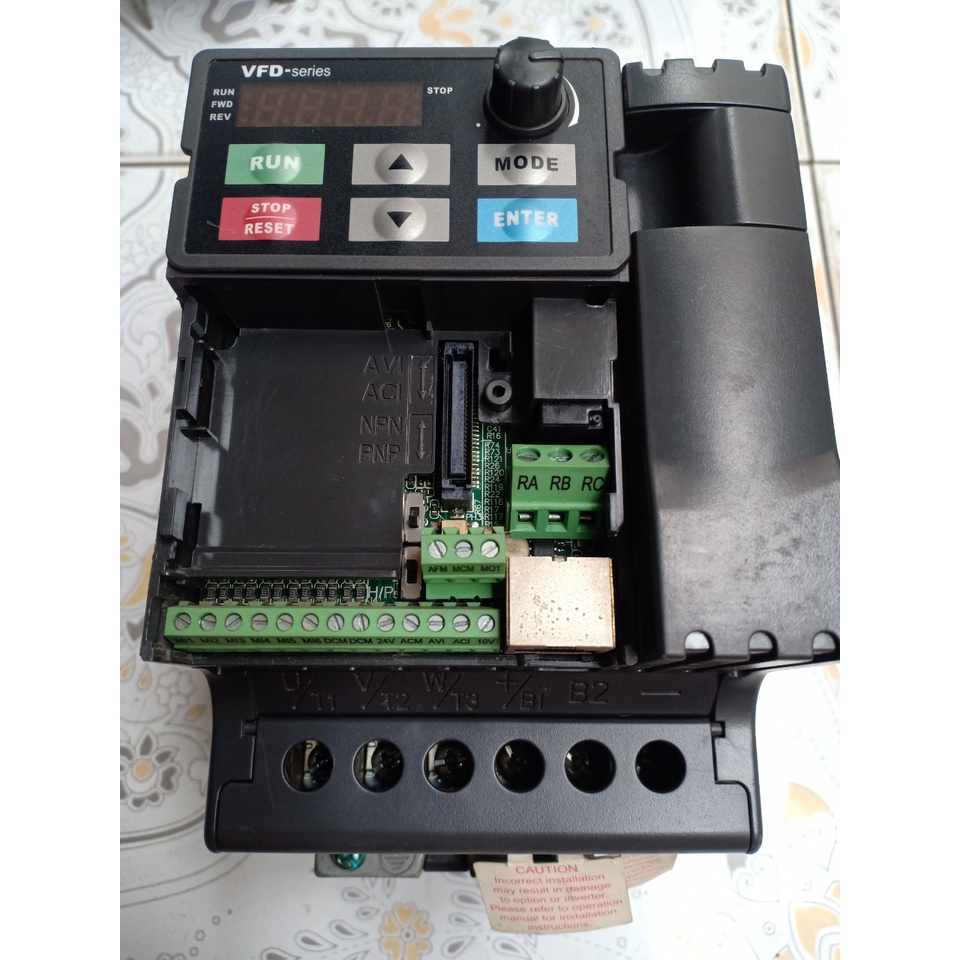 Biến tần Delta VDF037EL43A 3.7Kw-380V