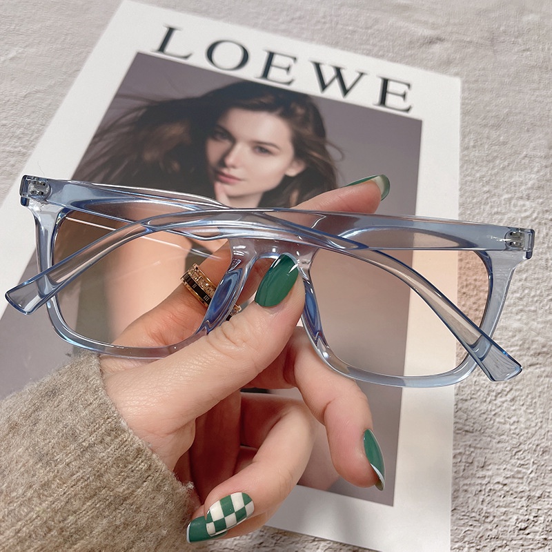 Kính Mát Gọng Vuông Bằng Nhựa Nhiều Màu Sắc Đầy Cá Tính