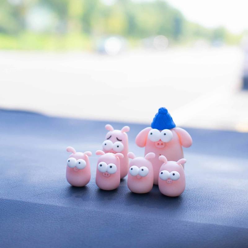 Creative in-Car Car Decoration Cartoon Doll Cute Jewelry Vehicle Center Console Ornament Toy Home Decoration 53ai