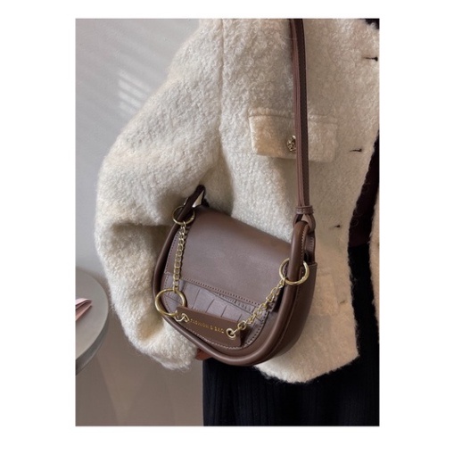 Túi đeo chéo nữ lắp vát mác xích phong cách hàn quốc JELLYSHOP