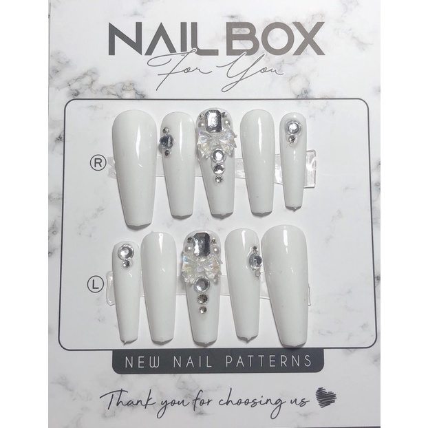 Nailbox thiết kế gắn đá trắng mẫu Tết tặng keo và dũa , móng tay giả nhọn mẫu nail đẹp