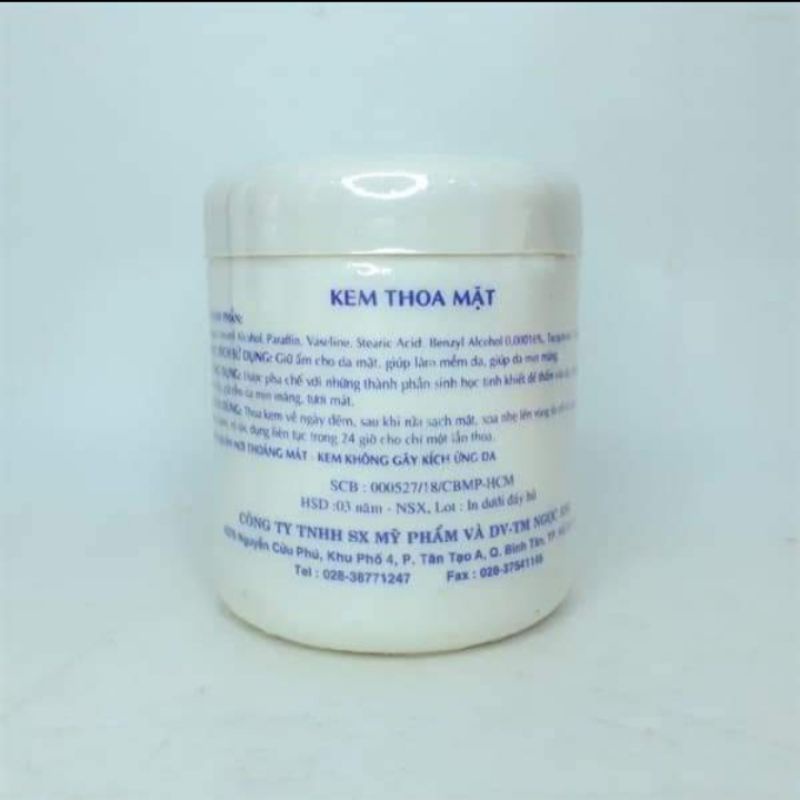 KEM VITAMIN CARE THOA MẶT VITAMIN E 225G