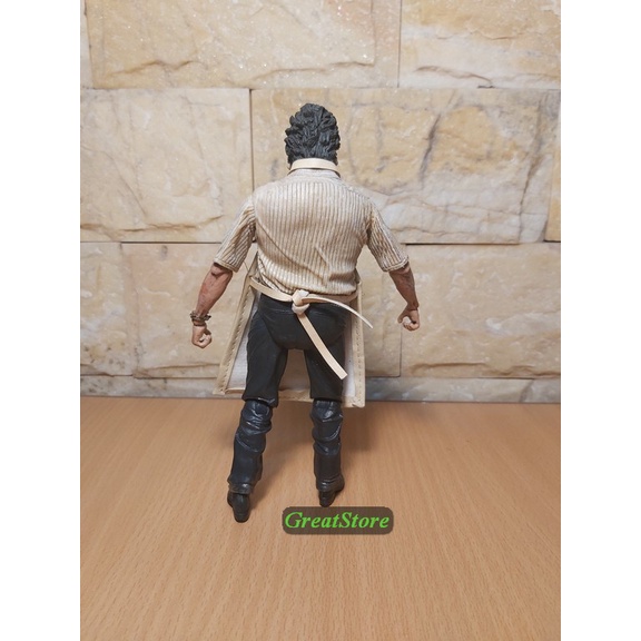 Mô hình Leatherface trong phim The Texas Chainsaw Massacre Action Figure 18 cm