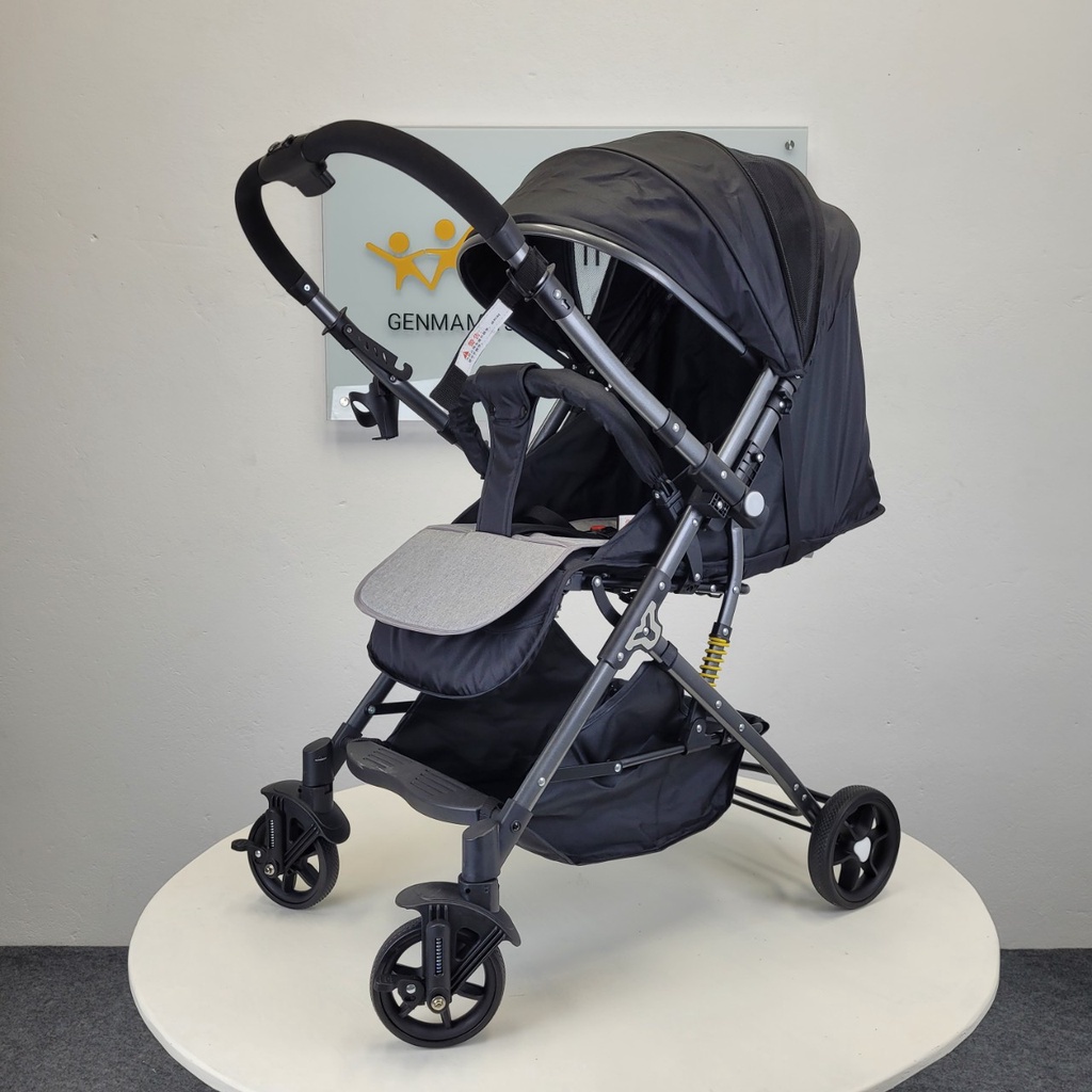 Xe Đẩy Trẻ Em 2 Chiều, Thiết Kế Chắc Chắn, Gấp Gọn Mang Đi Du Lịch Có Mái Che Tiện Lợi Được Tặng Kèm Màn Và Đệm Lót