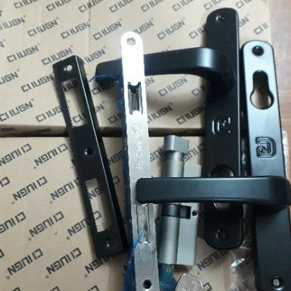 Khóa cửa nhựa hợp kim nhôm Chugn hệ 44 tay nắm gạt