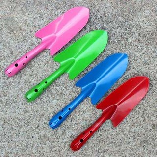 Xẻng sắt làm vườn