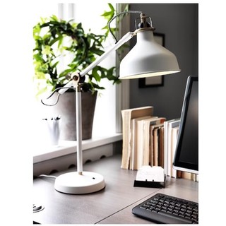 Đèn bàn trắng RANARP IKEA