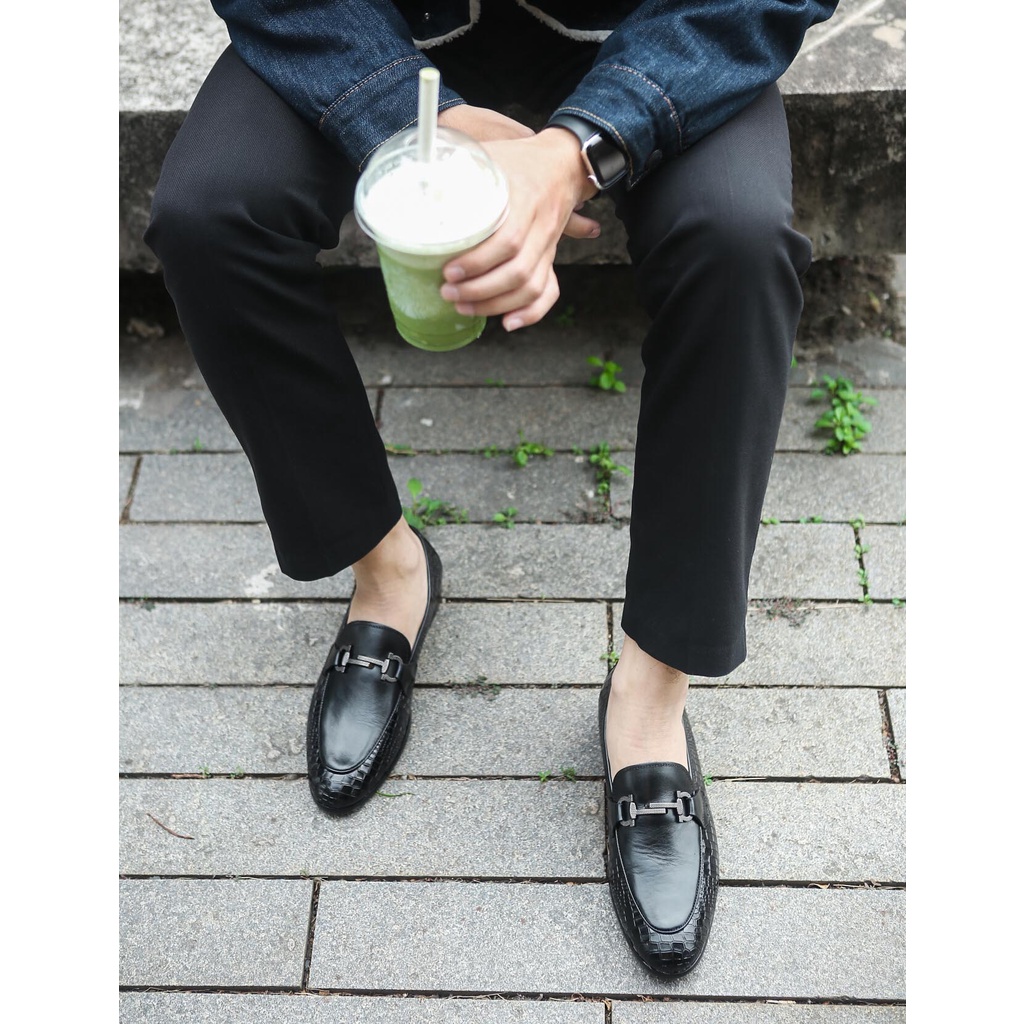 Giày Lười Loafer Nam Da Bò Nguyên Tấm Dập Vân Santoro M685
