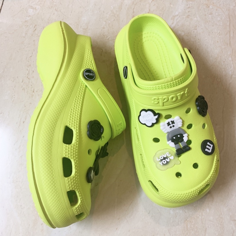 Dép sục croos - dép siêu nhẹ tăng chiều cao thêm 4cm hình dán