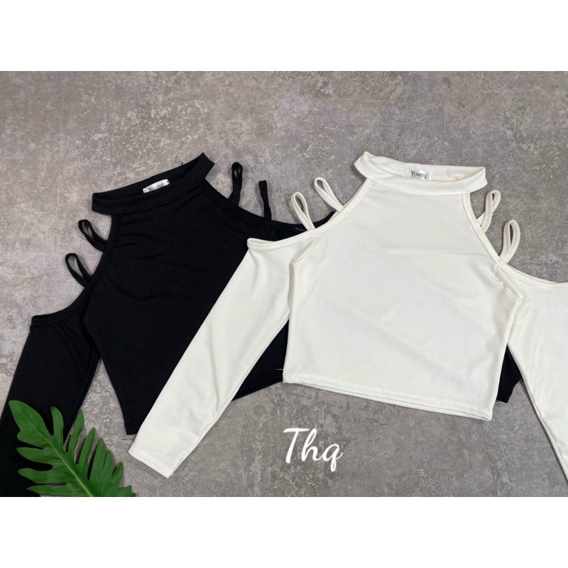 Áo thun cổ yếm khoét 2 vai cá tính