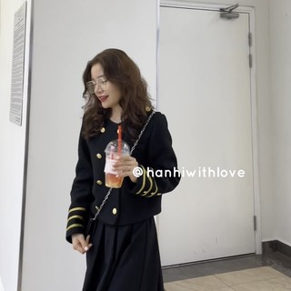 Dạ tweed đen viền vàng